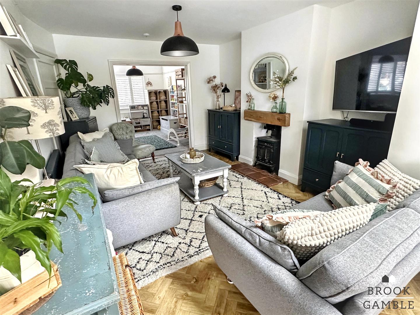 3 Bedroom House. Lawns Avenue in Eastbourne,  17